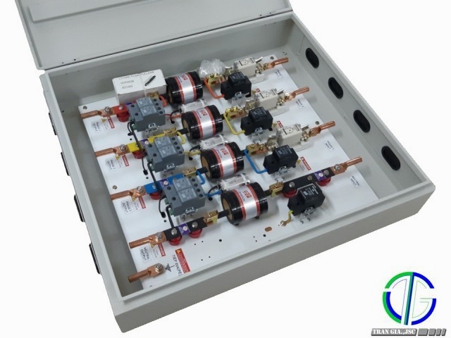 Tủ Cắt Lọc Sét 03 Pha 250A TEC LP250-3P.jpg